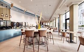 B&B HOTEL Lille Lillenium Eurasanté